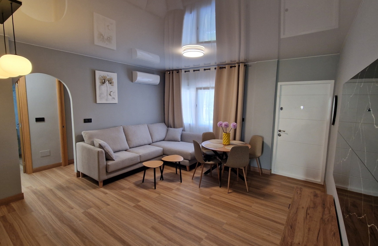 Resale - House - Orihuela Costa - Villamartín