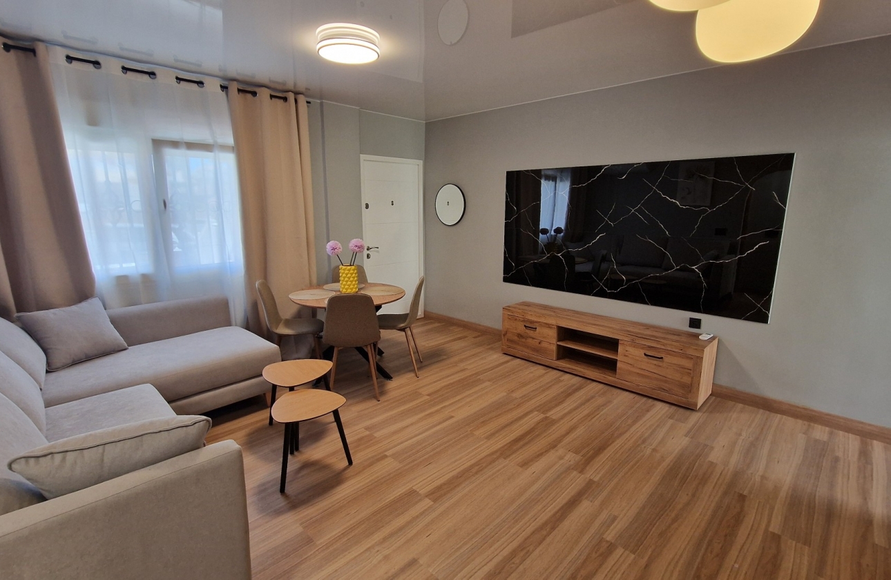 Resale - House - Orihuela Costa - Villamartín