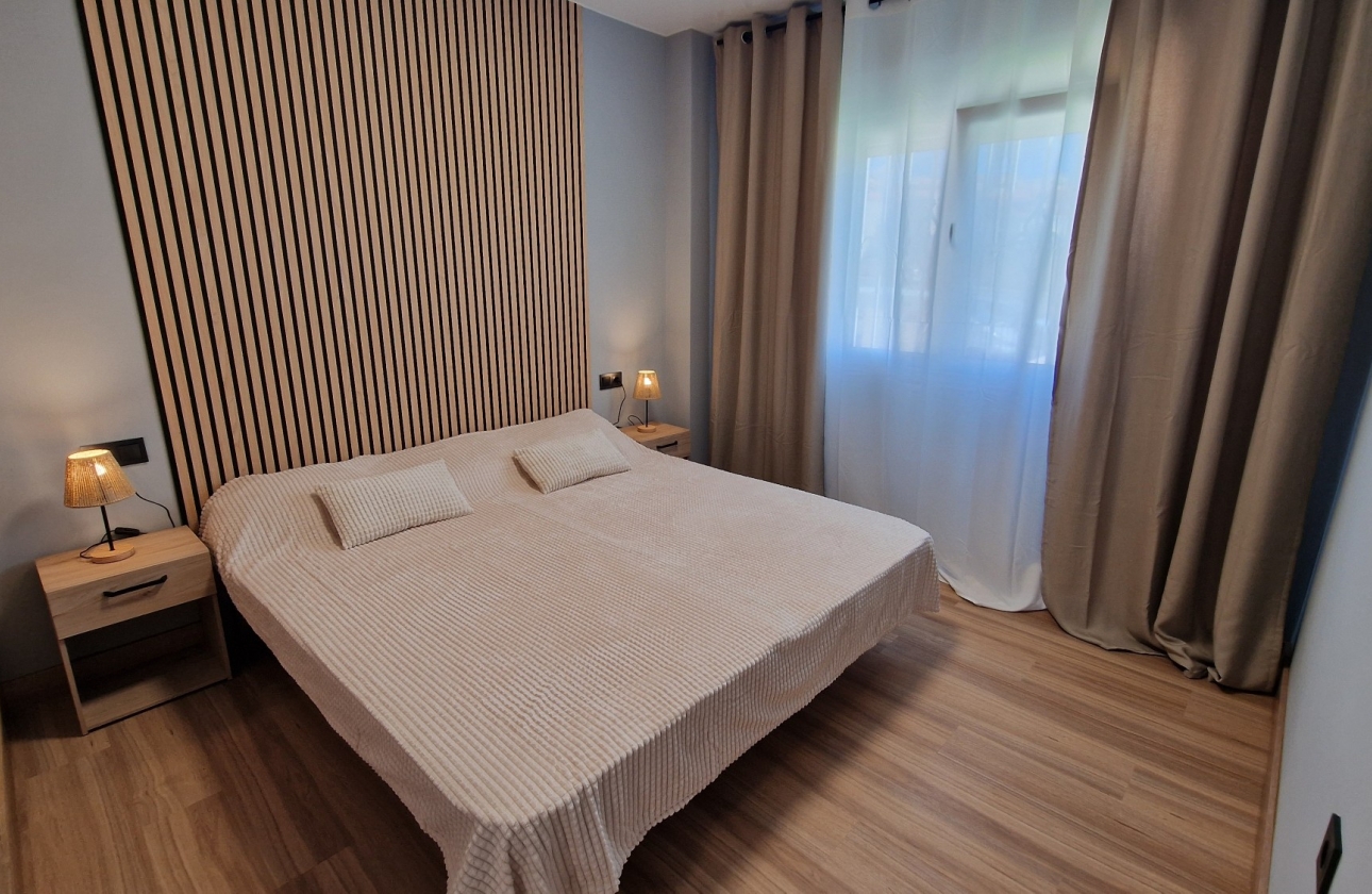 Resale - House - Orihuela Costa - Villamartín