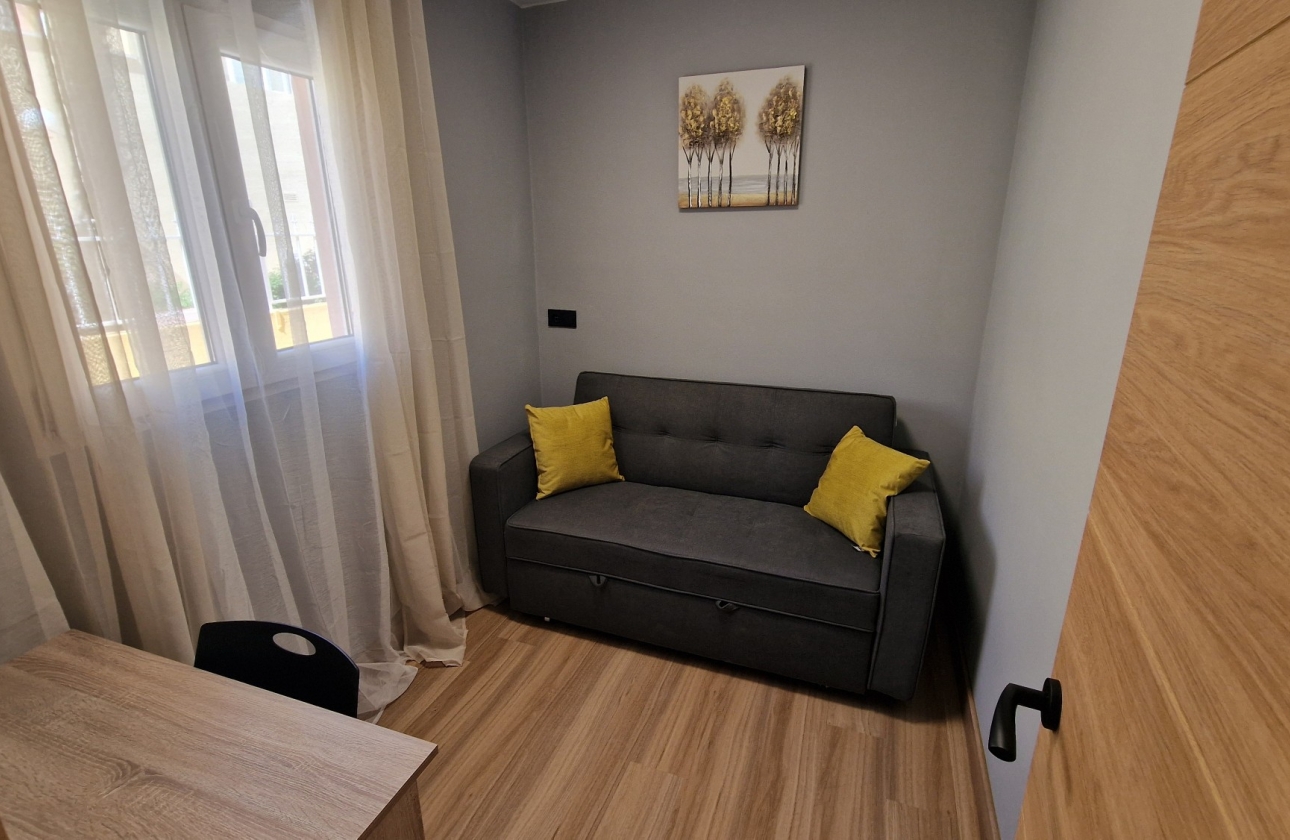 Resale - House - Orihuela Costa - Villamartín