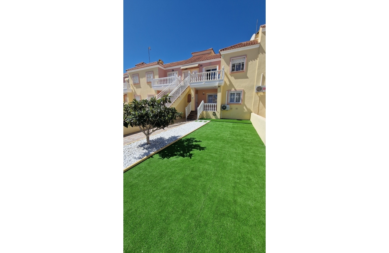 Resale - House - Orihuela Costa - Villamartín