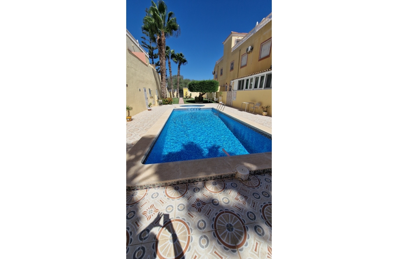 Resale - House - Orihuela Costa - Villamartín