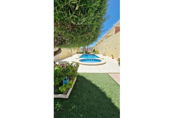 Resale - House - Orihuela Costa - Villamartín