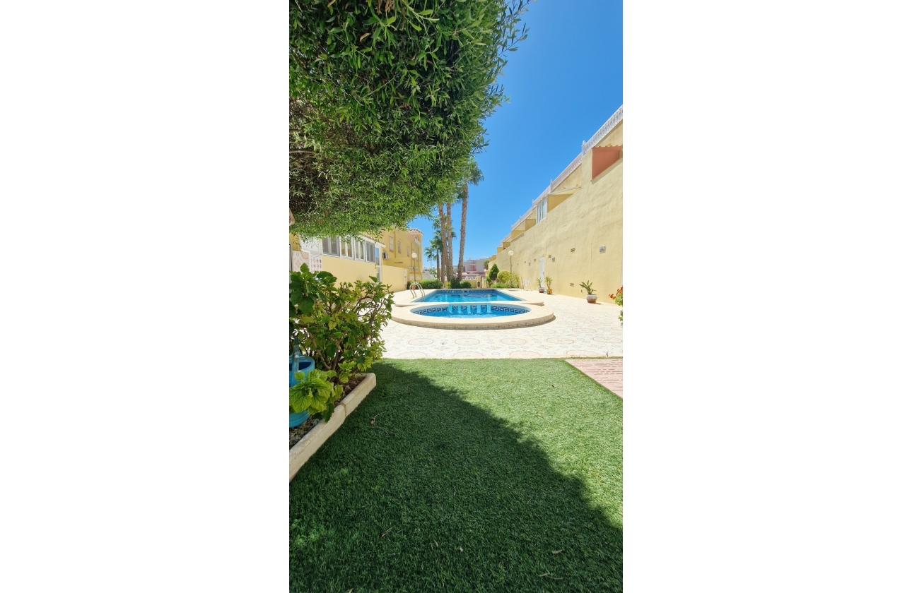 Resale - House - Orihuela Costa - Villamartín