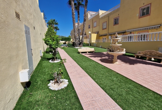 Resale - House - Orihuela Costa - Villamartín