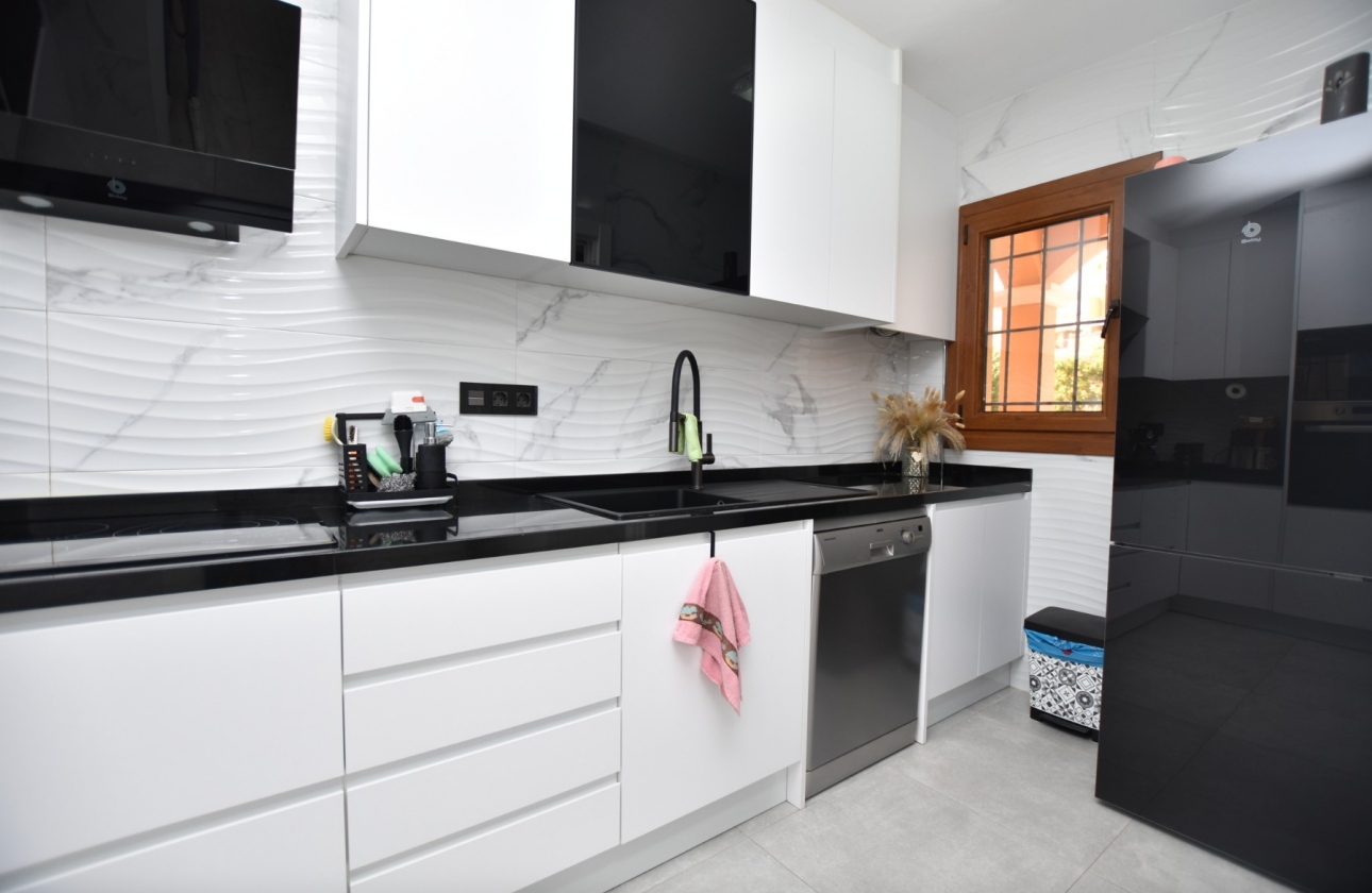 Resale - House - Algorfa - La finca Golf