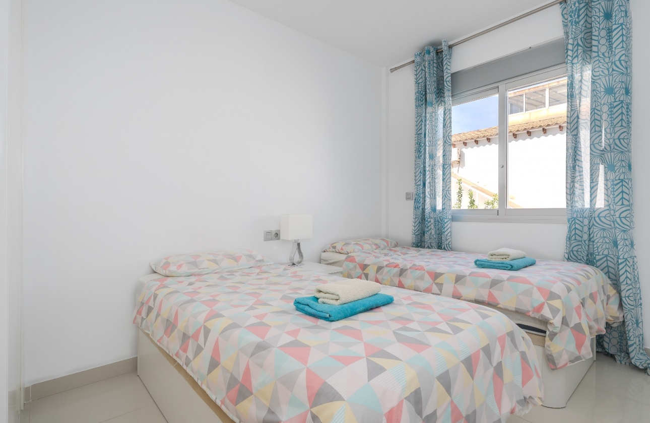 Resale - Apartment / flat - Orihuela Costa - Punta Prima