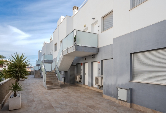 Resale - Apartment / flat - Orihuela Costa - Punta Prima