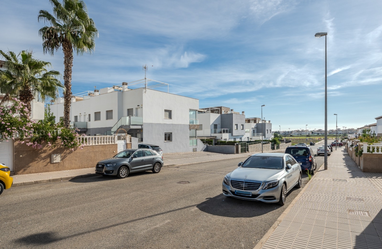 Resale - Apartment / flat - Orihuela Costa - Punta Prima