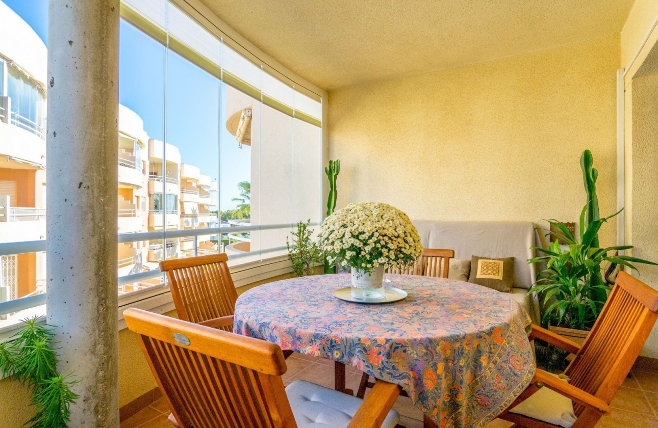 Resale - Apartment / flat - Orihuela Costa - Dehesa de campoamor