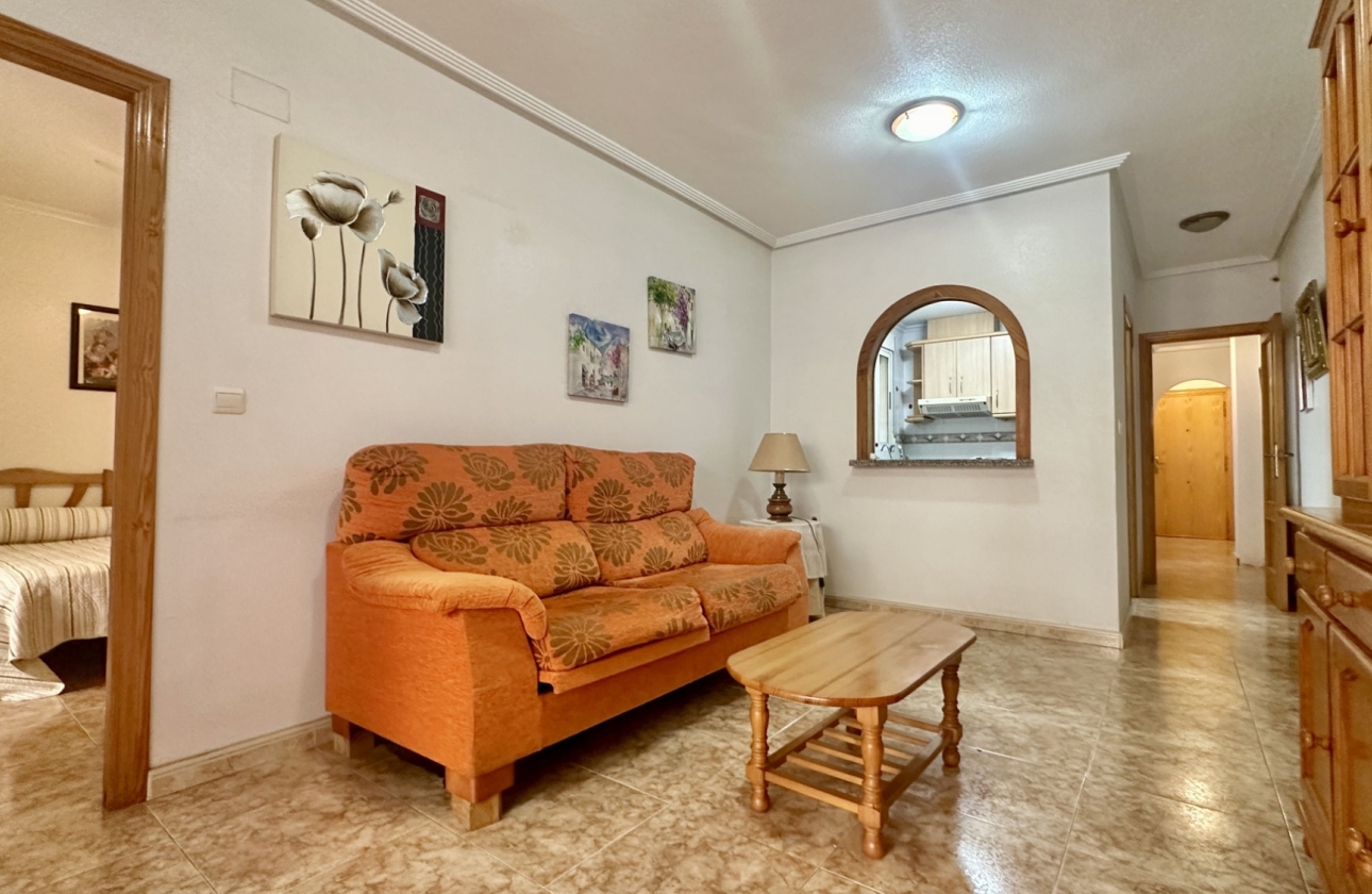 Resale - Apartment / flat - Torrevieja - Playa del Cura