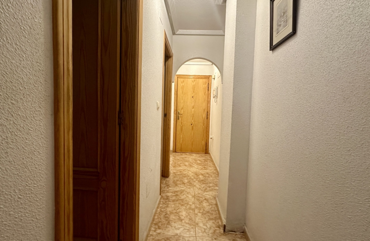 Resale - Apartment / flat - Torrevieja - Playa del Cura