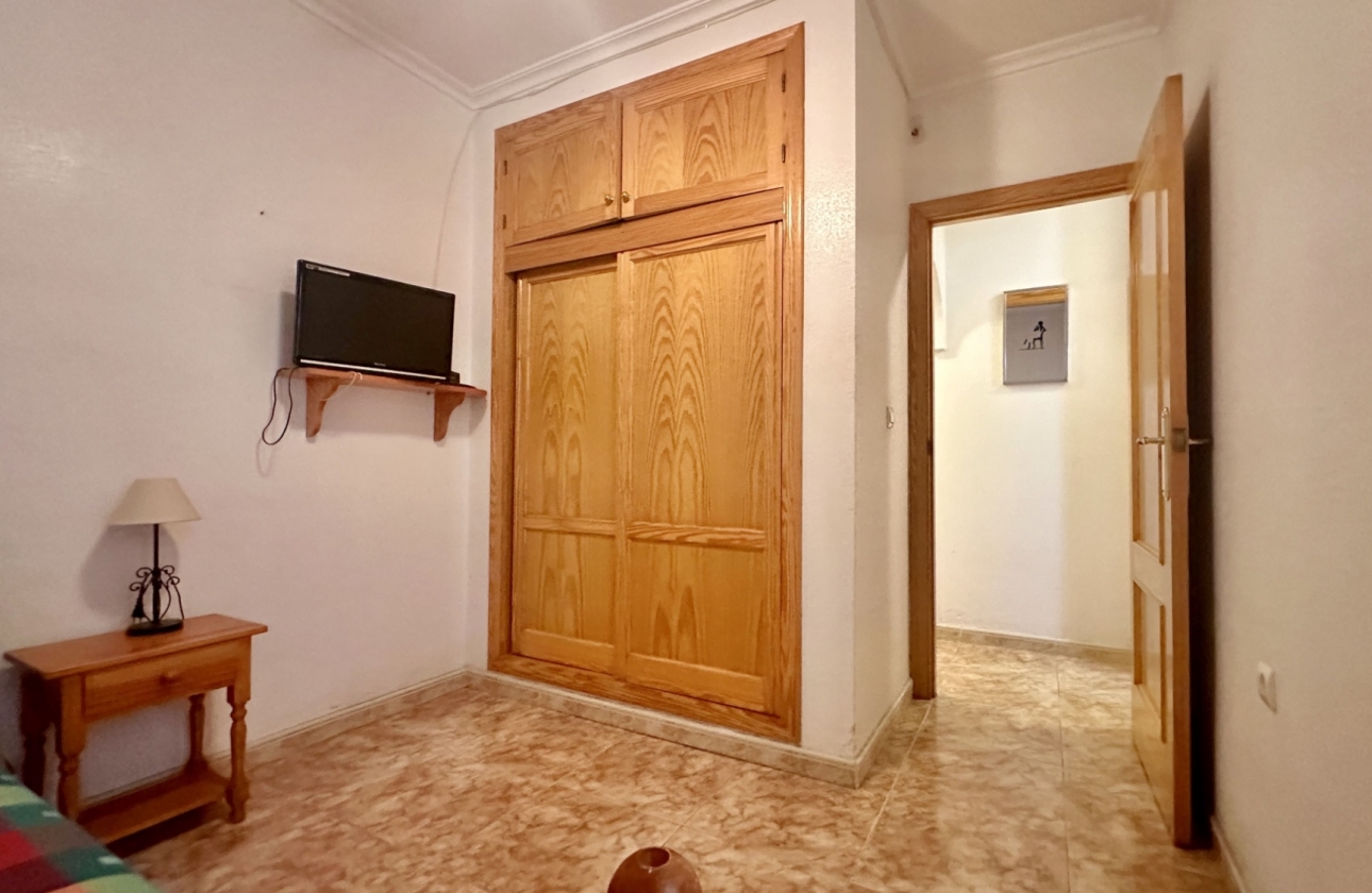 Resale - Apartment / flat - Torrevieja - Playa del Cura