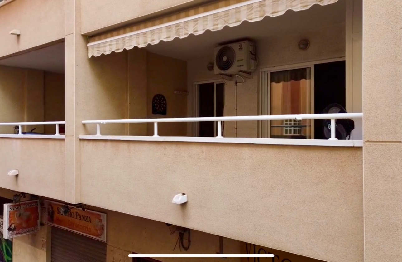 Resale - Apartment / flat - Torrevieja - Playa del Cura