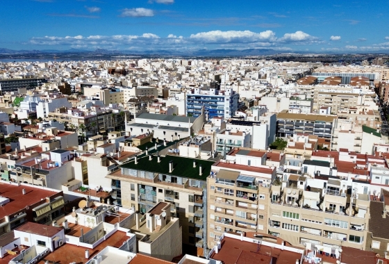 Resale - Apartment / flat - Torrevieja - Playa del Cura