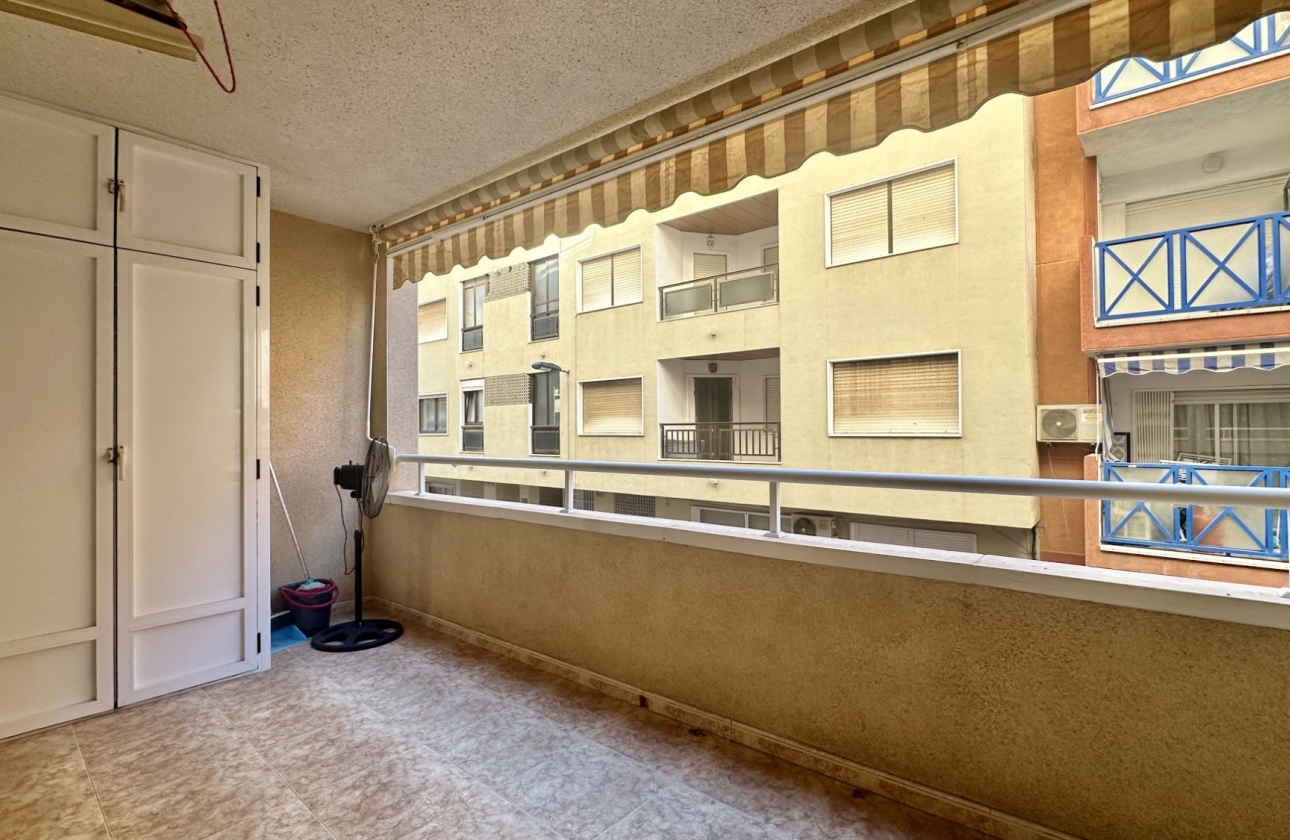 Resale - Apartment / flat - Torrevieja - Playa del Cura