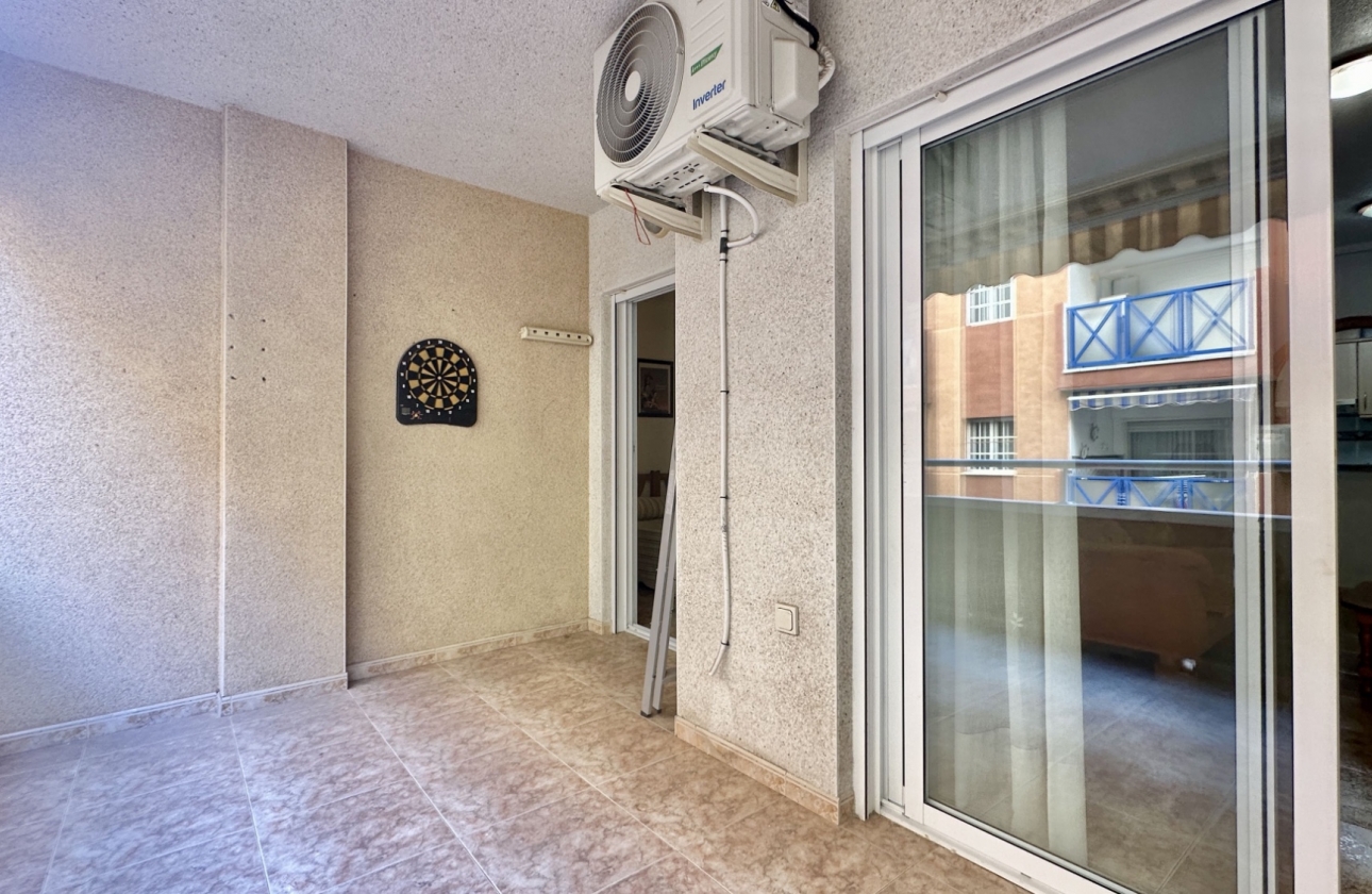 Resale - Apartment / flat - Torrevieja - Playa del Cura