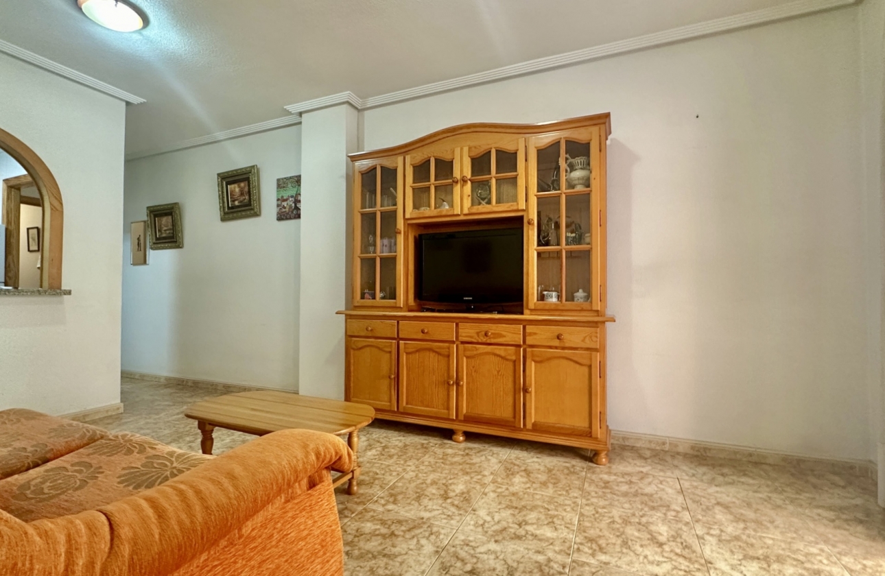 Resale - Apartment / flat - Torrevieja - Playa del Cura