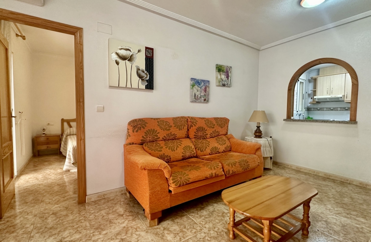 Resale - Apartment / flat - Torrevieja - Playa del Cura