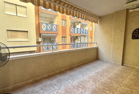 Resale - Apartment / flat - Torrevieja - Playa del Cura