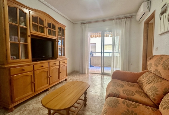 Resale - Apartment / flat - Torrevieja - Playa del Cura