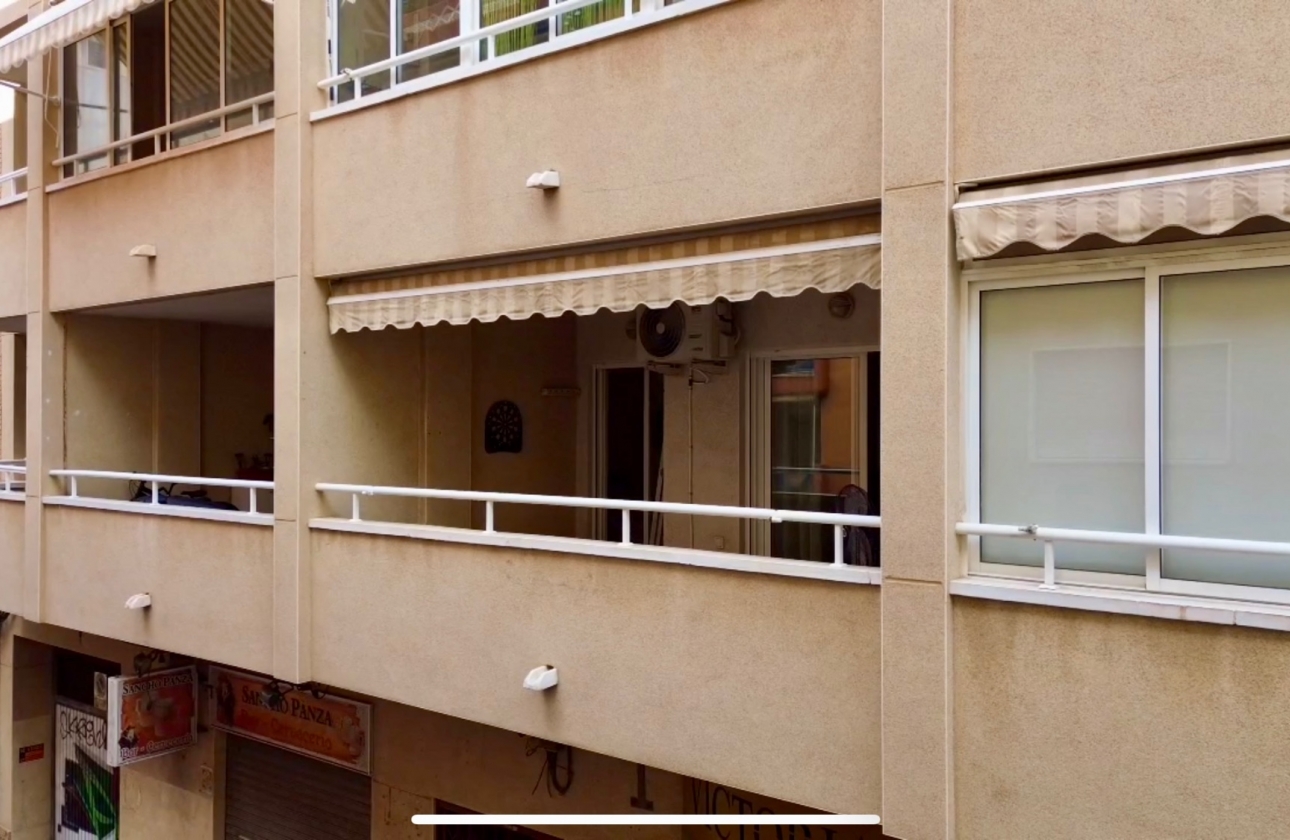 Resale - Apartment / flat - Torrevieja - Playa del Cura