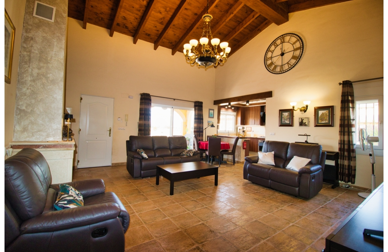 Resale - Finca / Country Property - Orihuela Costa - Orihuela