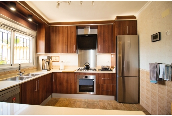 Resale - Finca / Country Property - Orihuela Costa - Orihuela