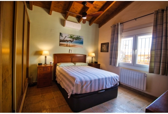 Resale - Finca / Country Property - Orihuela Costa - Orihuela