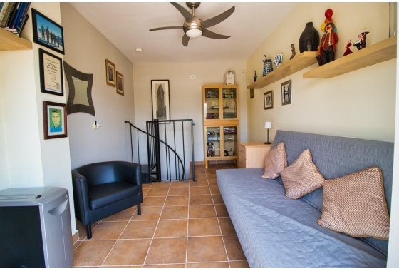 Resale - Finca / Country Property - Orihuela Costa - Orihuela