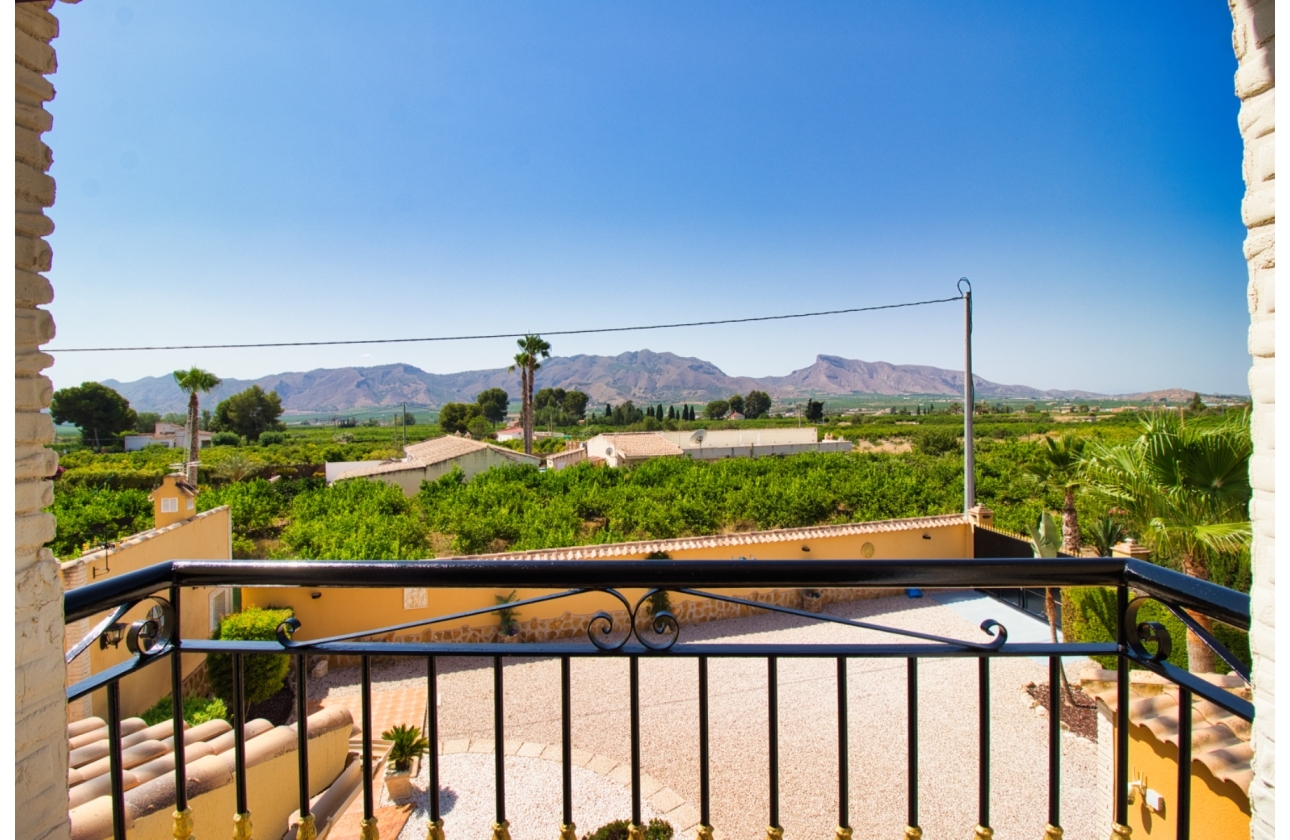 Resale - Finca / Country Property - Orihuela Costa - Orihuela