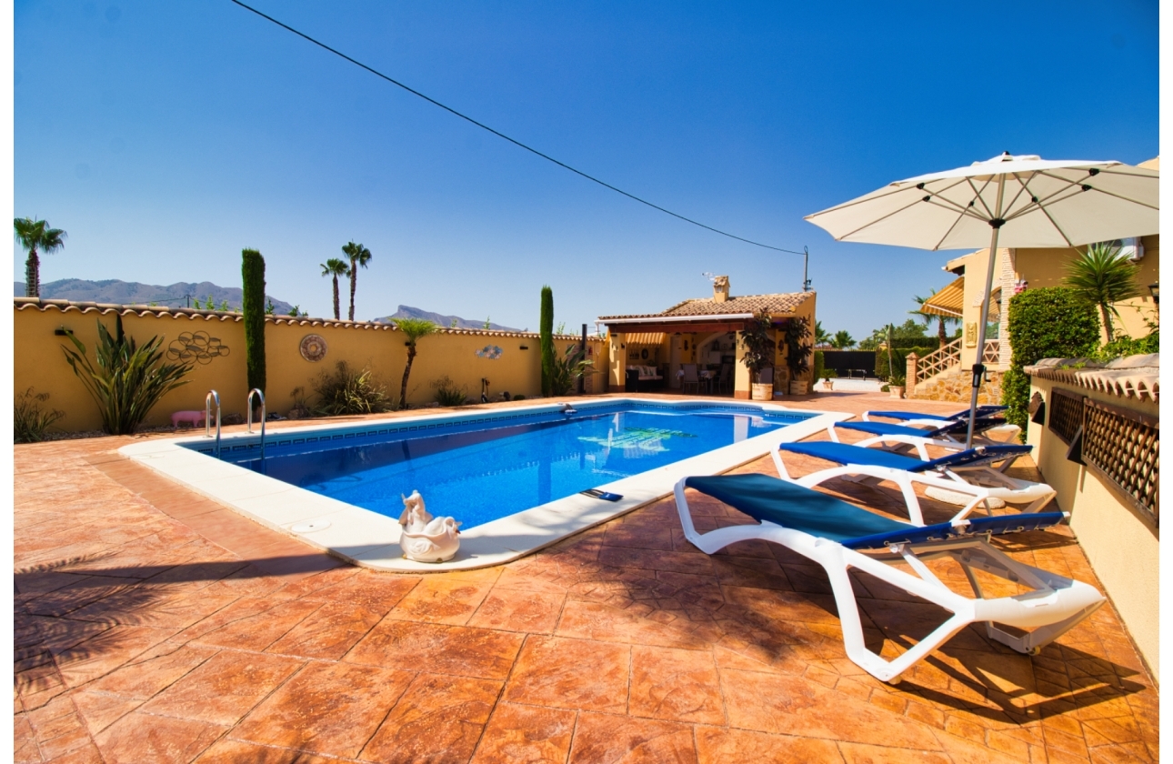 Resale - Finca / Country Property - Orihuela Costa - Orihuela