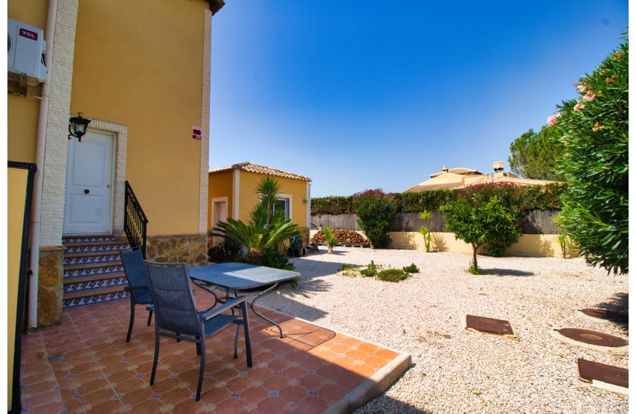 Resale - Finca / Country Property - Orihuela Costa - Orihuela