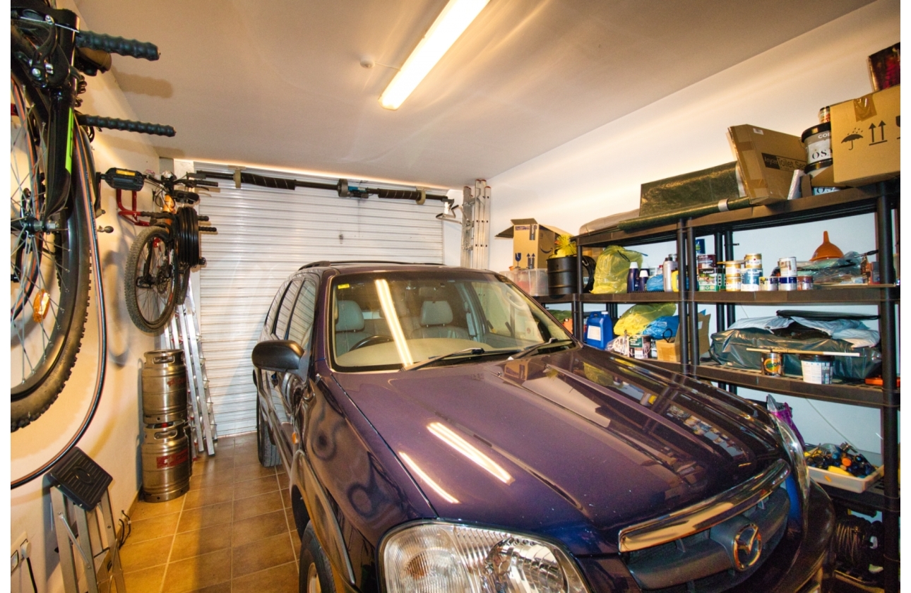 Resale - Finca / Country Property - Orihuela Costa - Orihuela