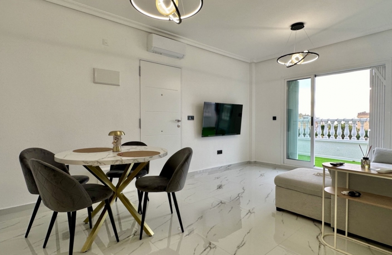 Resale - Apartment / flat - Orihuela Costa - Playa Flamenca