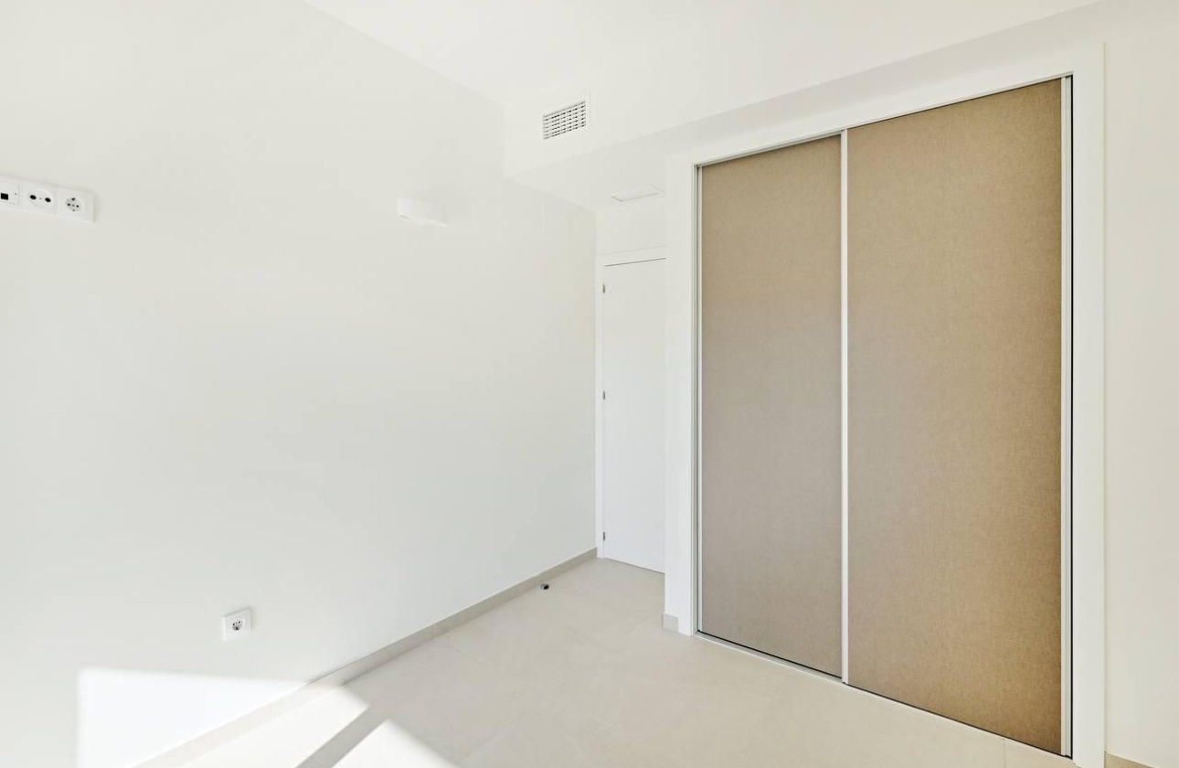 Resale - Apartment / flat - Torrevieja - La Veleta