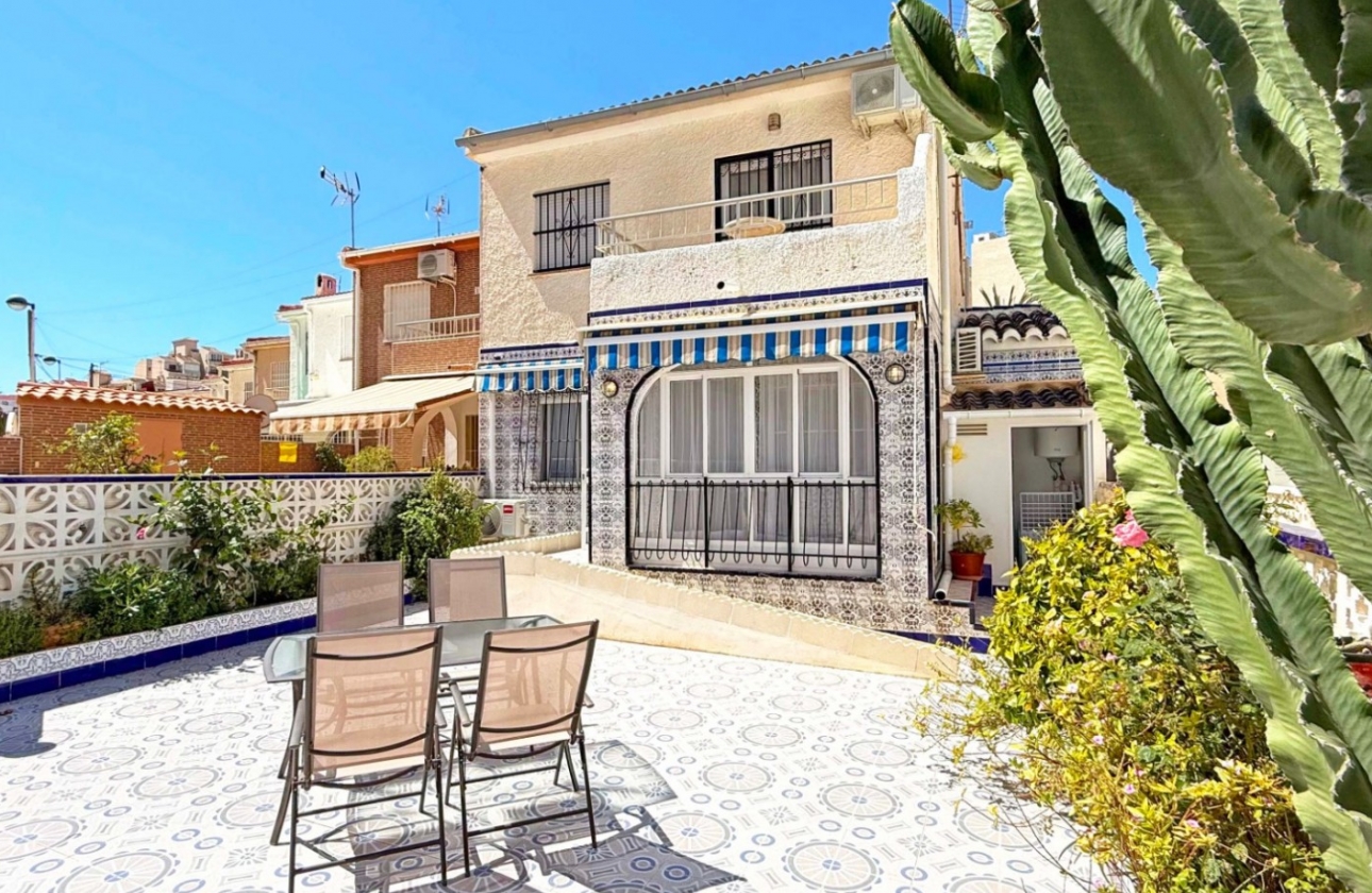 Resale - Apartment / flat - Torrevieja - Torrelamata - La Mata