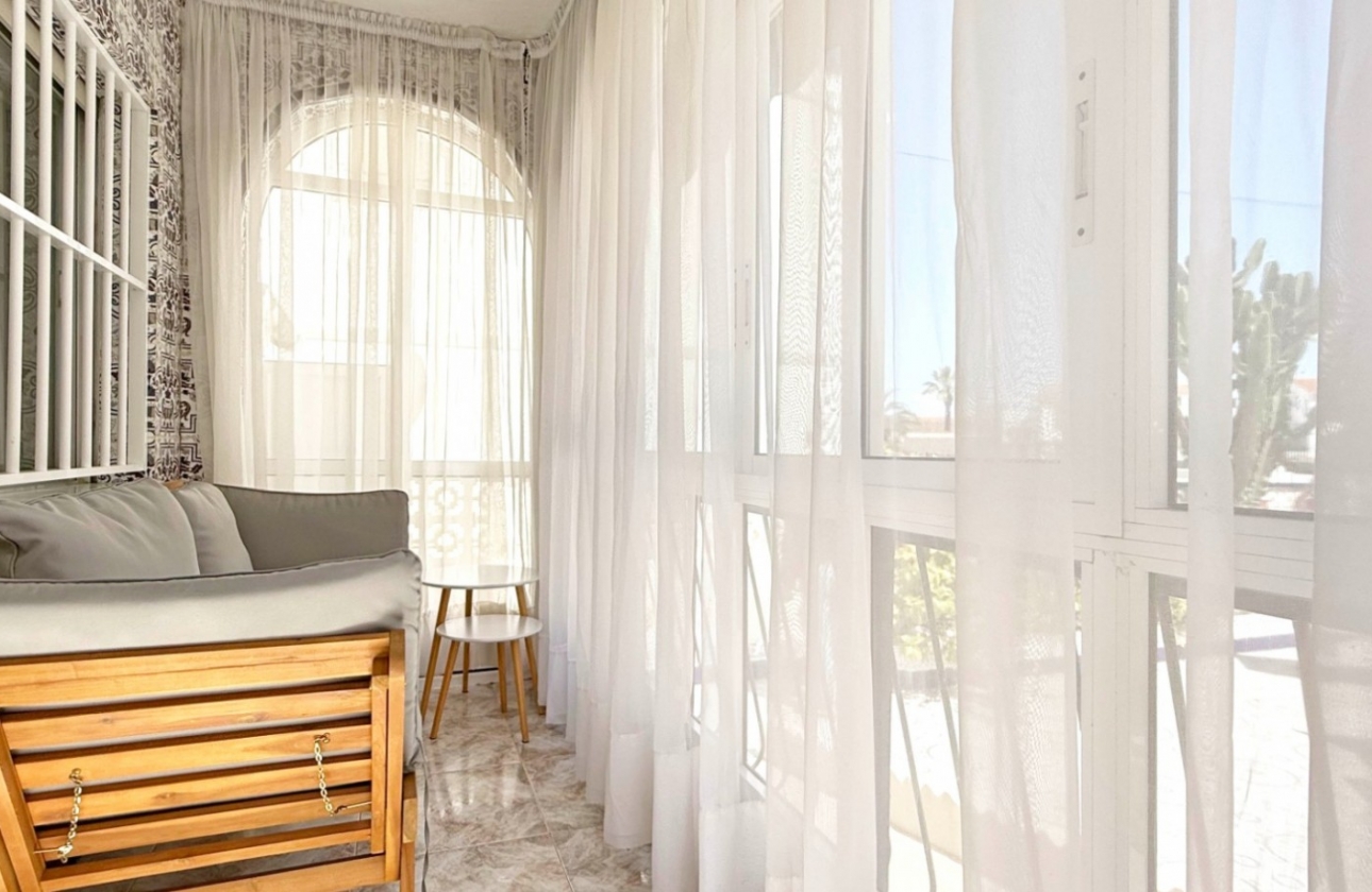 Resale - Apartment / flat - Torrevieja - Torrelamata - La Mata