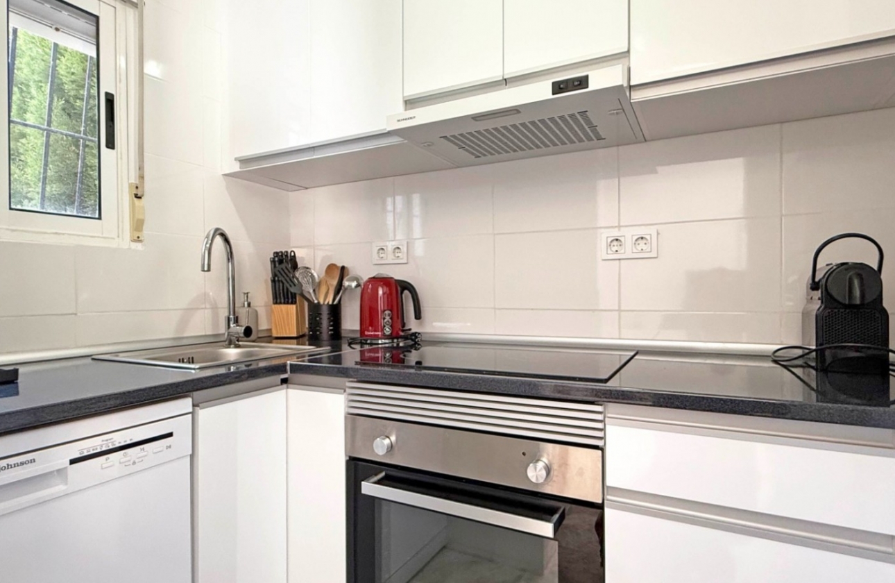 Resale - Apartment / flat - Torrevieja - Torrelamata - La Mata