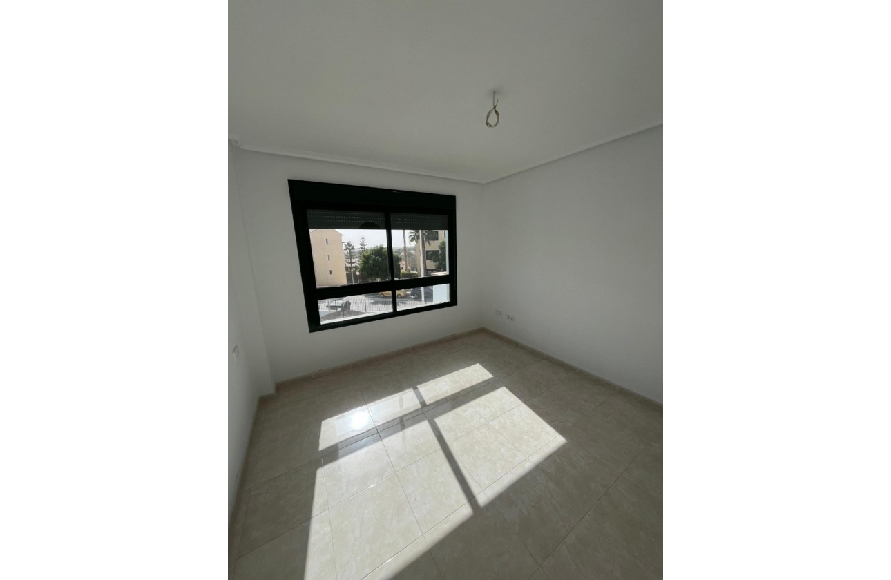Resale - Apartment / flat - Orihuela Costa - Campoamor
