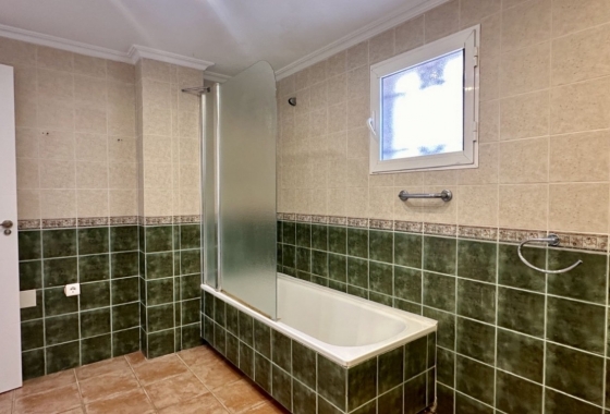 Resale - Villa - Orihuela Costa - Villamartín