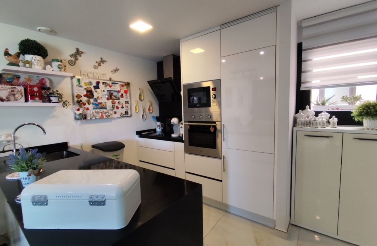 Herverkoop - Appartement / flat - Orihuela Costa