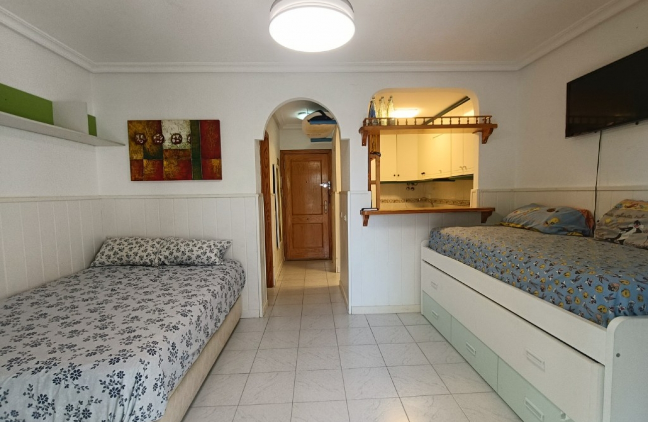 Resale - Apartment / flat - Torrevieja