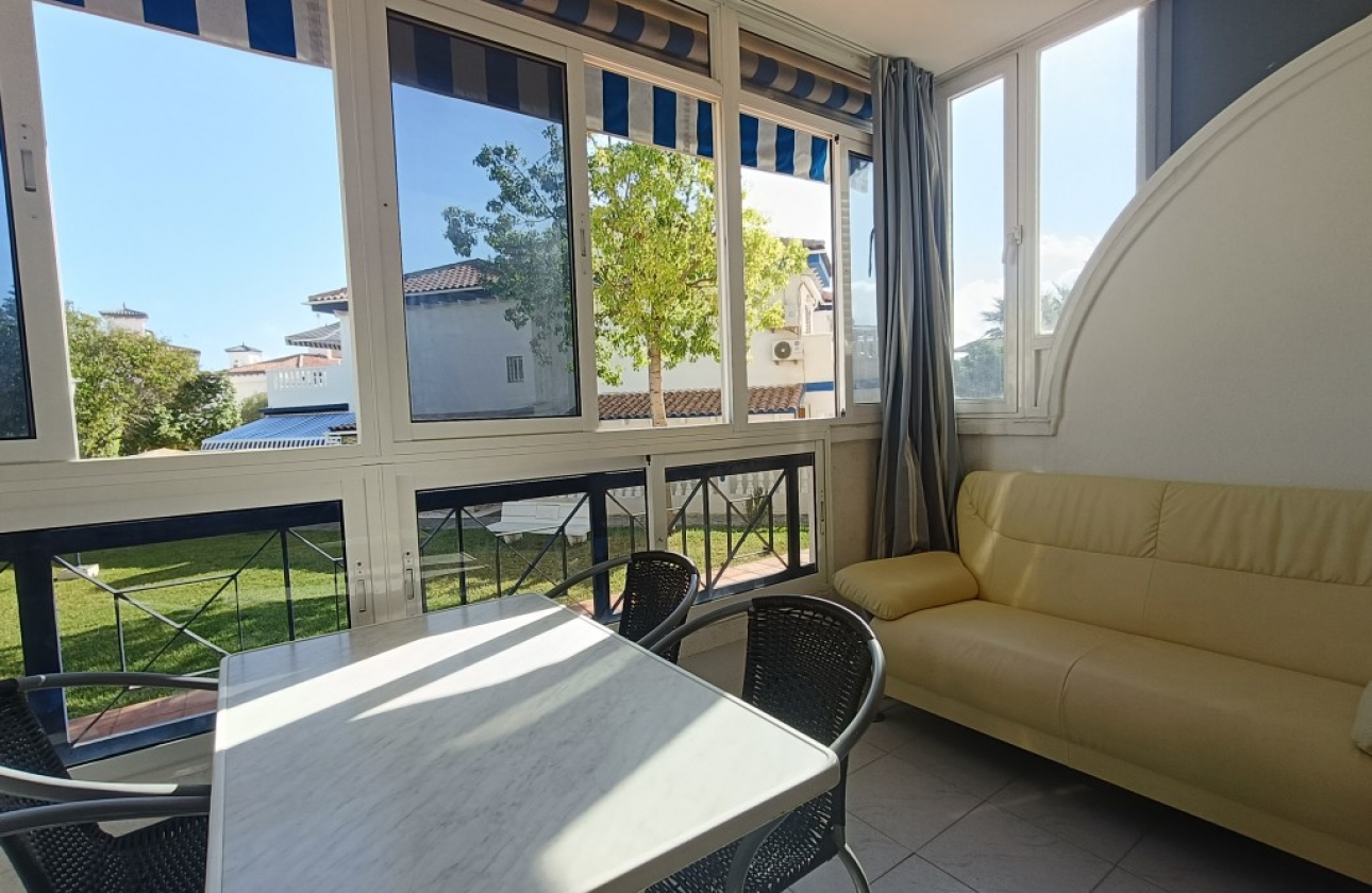 Resale - Apartment / flat - Torrevieja