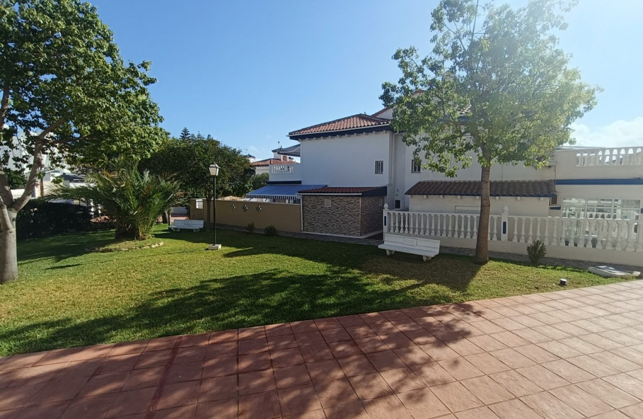 Resale - Apartment / flat - Torrevieja