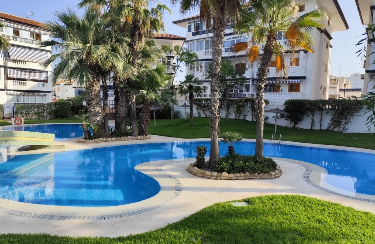 Resale - Apartment / flat - Torrevieja