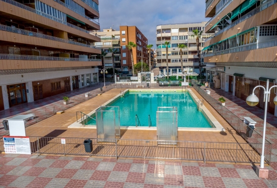 Reventa - Apartamento / piso - Torrevieja