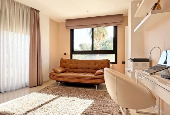 Resale - Villa - Orihuela Costa - Villamartín