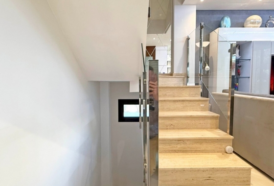 Resale - Villa - Orihuela Costa - Villamartín