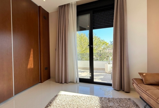 Resale - Villa - Orihuela Costa - Villamartín